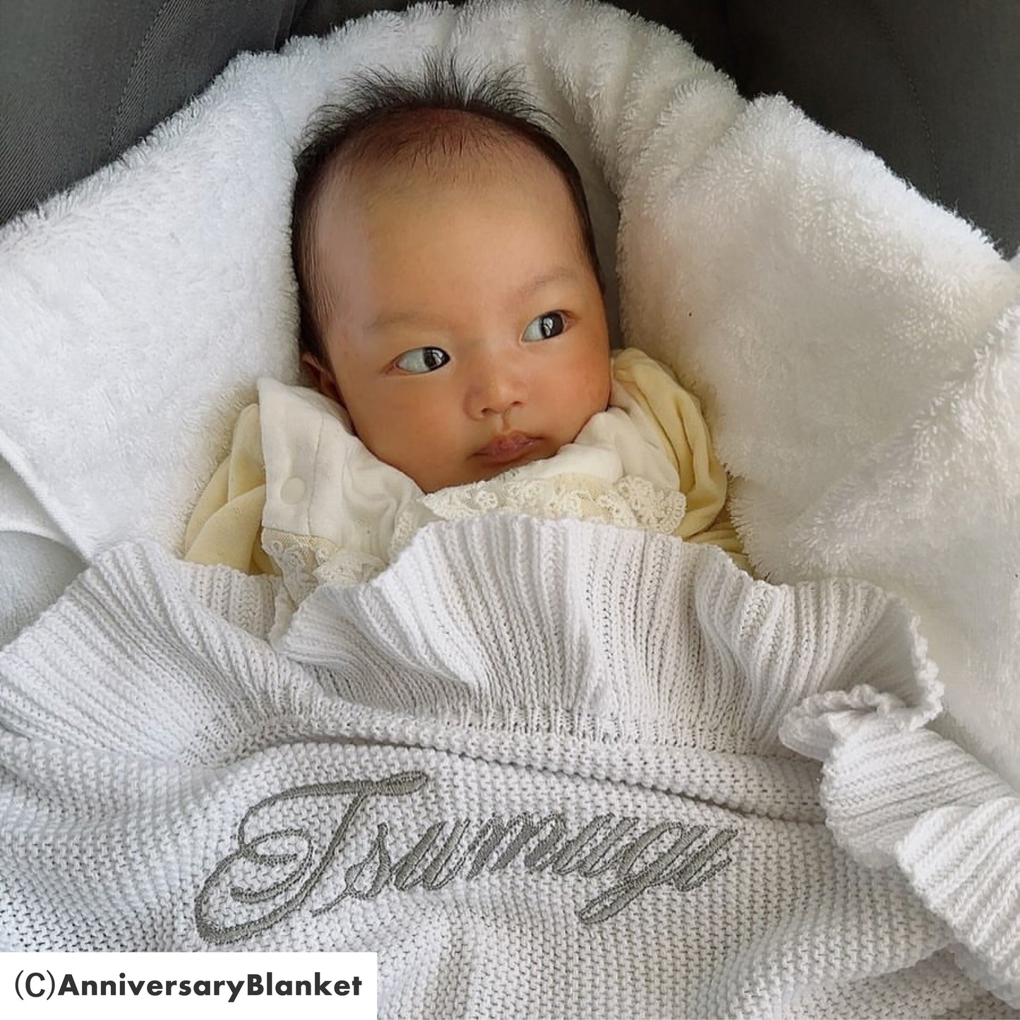 刺繍のフリルブランケット